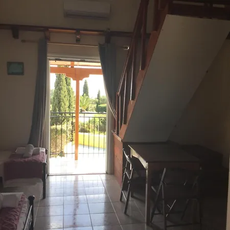 アパート σαραντησ--κωστας *