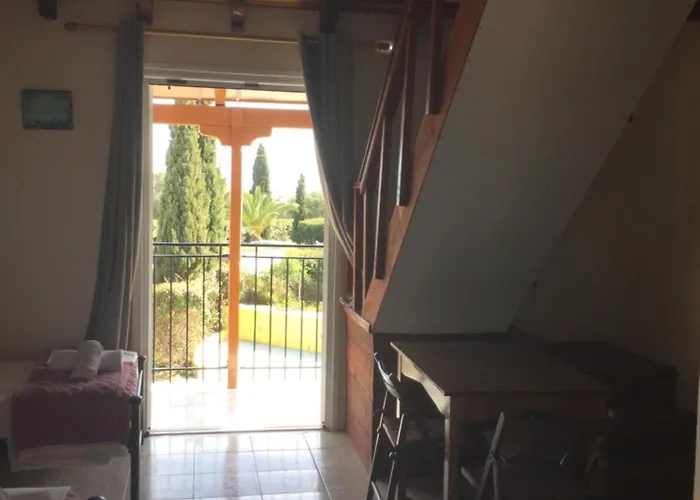 公寓 σαραντησ--κωστας *