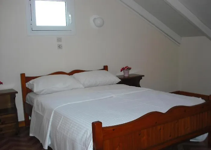 σαραντησ--κωστας 公寓